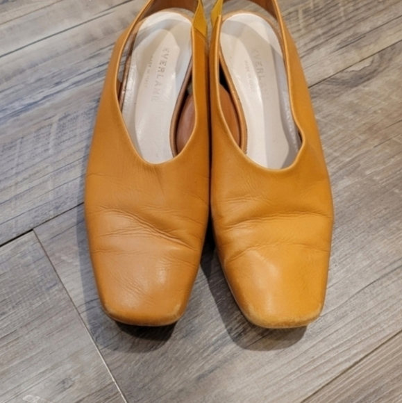 Everlane Size 6 SlingBack Flats w/ Heel in Pumpkin Spice Orange - Picture 2 of 9